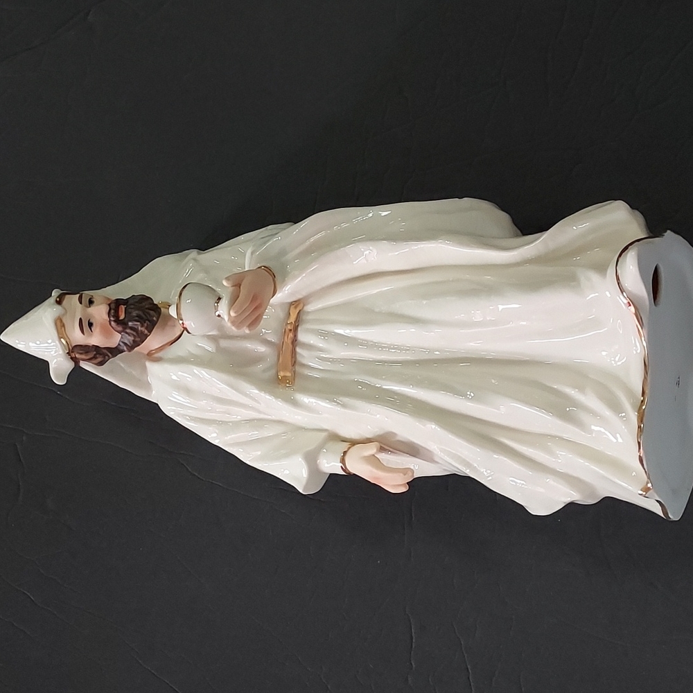 2ndWiseman Figurine from Navity Scene,Multicolors,10in.Tallx5inW.5in.L